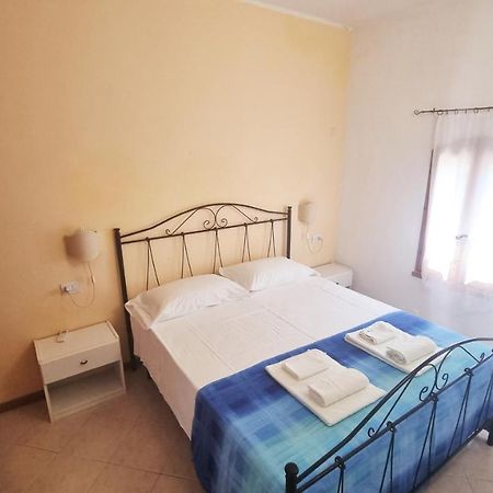 La Baia Apartments Sa Rocca Tunda Экстерьер фото
