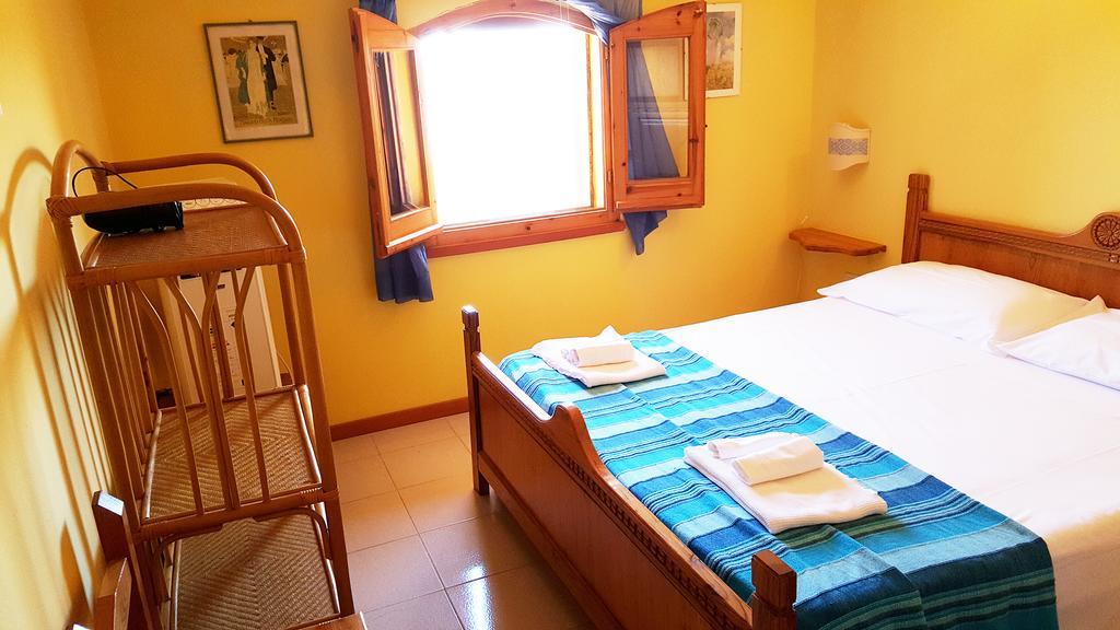La Baia Apartments Sa Rocca Tunda Номер фото