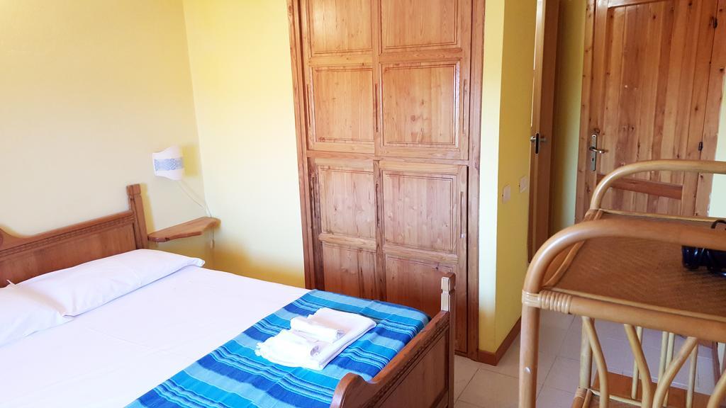 La Baia Apartments Sa Rocca Tunda Номер фото