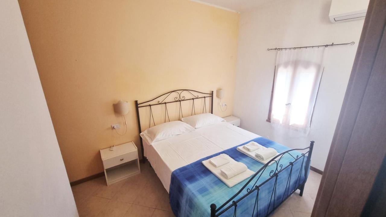 La Baia Apartments Sa Rocca Tunda Экстерьер фото
