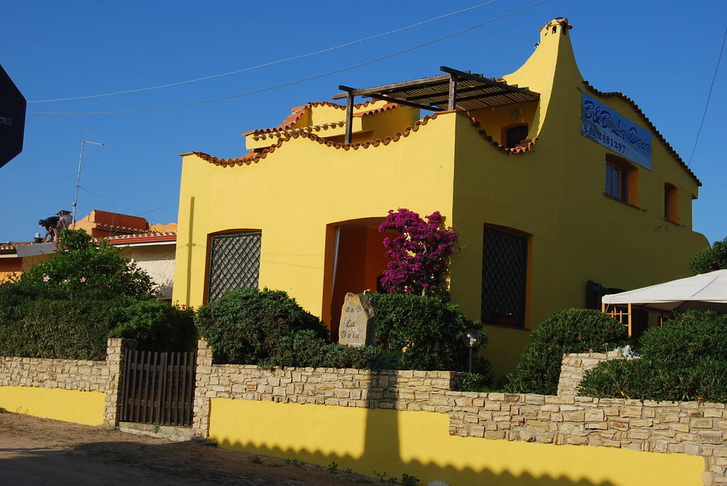 La Baia Apartments Sa Rocca Tunda Экстерьер фото