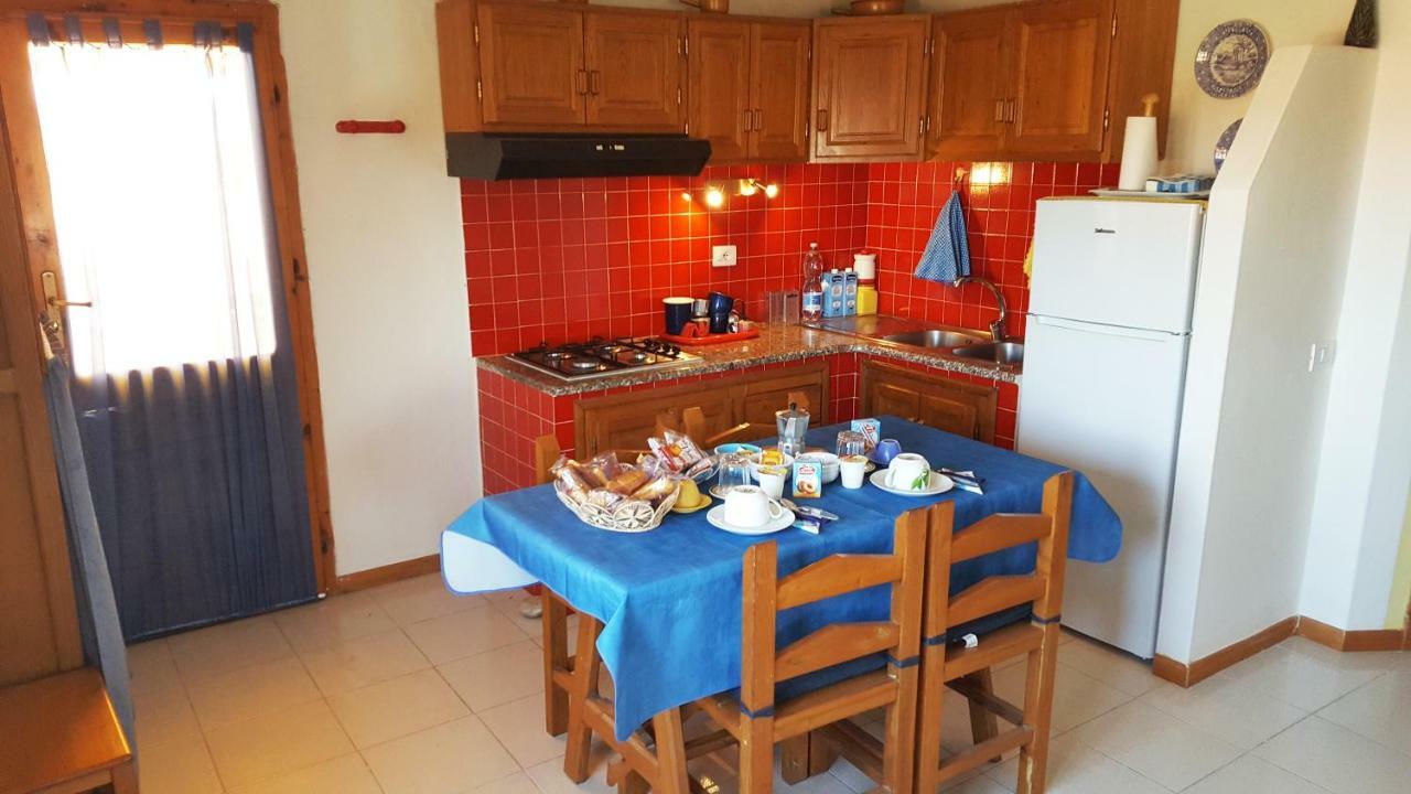 La Baia Apartments Sa Rocca Tunda Экстерьер фото